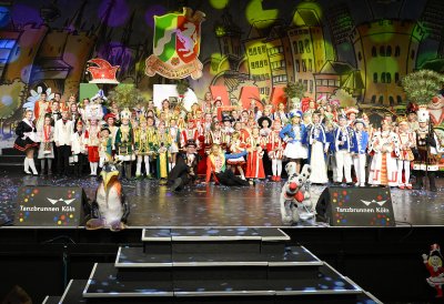 Ministerpräsidentin Hannelore Kraft empfängt die Kinderprinzenpaare und Kinderdreigestirne aus Nordrhein-Westfalen