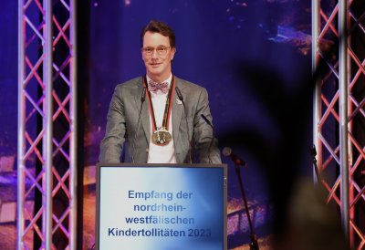 Ministerpräsident Hendrik Wüst empfängt die Kinderprinzenpaare und Kinderdreigestirne aus Nordrhein-Westfalen