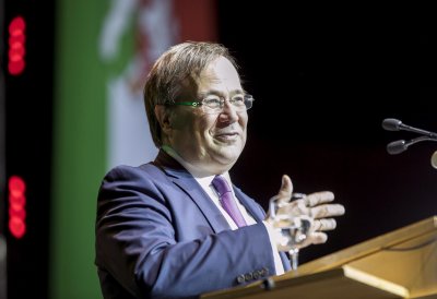 Im Beisein des Ministerpräsidenten: 2.300 neue Polizeibeamte vereidigt