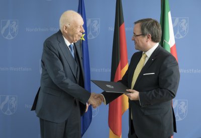 Ministerpräsident Laschet verleiht den Verdienstorden des Landes Nordrhein-Westfalen