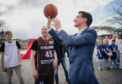 Bewerbung um Olympische und Paralympische Spiele KölnRheinRuhr: Zentrale Veranstaltung zum Abschluss der Ratsbürgerentscheide 