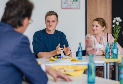 Besuch de Gesamtschule Bochum Mitte am ersten Schultag nach en Ferien