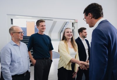 Besuch de Gesamtschule Bochum Mitte am ersten Schultag nach en Ferien