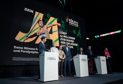 Gruppenfotos auf der Bühne