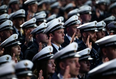 Mehr als 3.000 Frauen und Männer legen Diensteid für die Polizei NRW ab – Rekordeinstellungszahl für Nordrhein-Westfalen