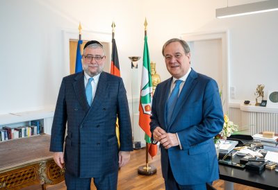 Ministerpräsident Armin Laschet empfängt Oberrabbiner Pinchas Goldschmidt