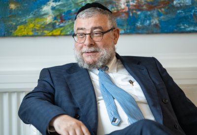 Ministerpräsident Armin Laschet empfängt Oberrabbiner Pinchas Goldschmidt