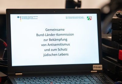 Bildschirm mit Thema der BLK