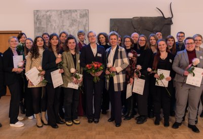 Forschungsvolontariate schlagen Bogen von Kustmuseen zur Wissenschaft - 06.12.2024