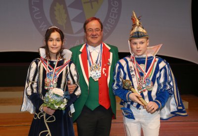 Ministerpräsident Armin Laschet empfängt die Kinderprinzenpaare und Kinderdreigestirne aus Nordrhein-Westfalen