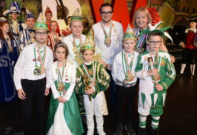 Ministerpräsidentin Hannelore Kraft empfängt die Kinderprinzenpaare und Kinderdreigestirne aus Nordrhein-Westfalen