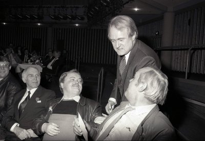 Ministerpräsident Johannes Rau beim Arbeitnehmerempfang, 30. April 1985