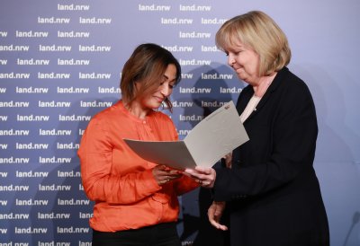 Ministerpräsidentin Kraft verleiht die Rettungsmedaille an 30 Bürgerinnen und Bürger