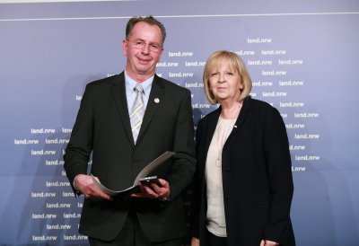 Ministerpräsidentin Kraft verleiht die Rettungsmedaille an 30 Bürgerinnen und Bürger