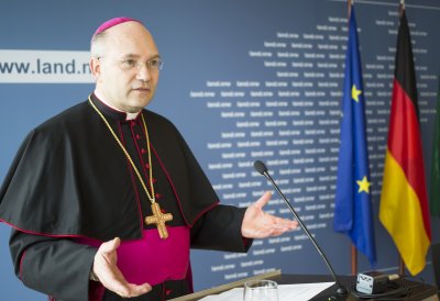 Künftiger Bischof von Aachen leistet Treueeid gegenüber dem Staat