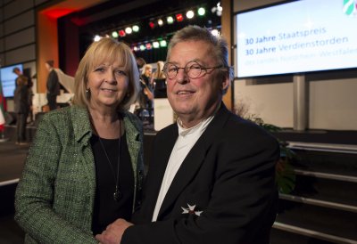 Verleihung des Verdienstordens des Landes Nordrhein-Westfalen an weitere 17 Bürgerinnen und Bürger