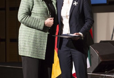 Verleihung des Verdienstordens des Landes Nordrhein-Westfalen an weitere 17 Bürgerinnen und Bürger