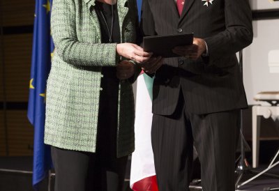 Verleihung des Verdienstordens des Landes Nordrhein-Westfalen an weitere 17 Bürgerinnen und Bürger