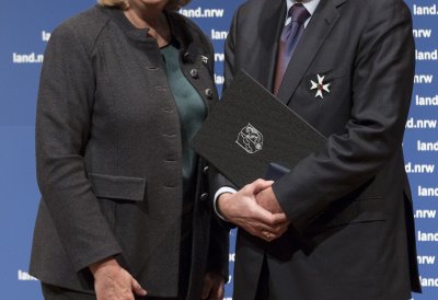 Ministerpräsidentin Hannelore Kraft verleiht den Verdienstorden des Landes Nordrhein-Westfalen an 26 Bürgerinnen und Bürger