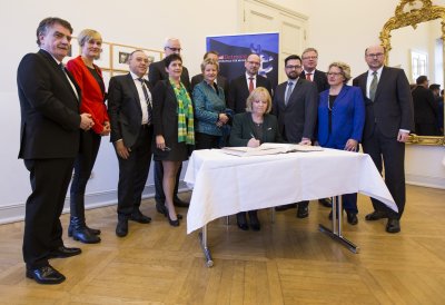 Feierlicher Festakt in Detmold zum 70. Jahrestag der Vereinigung