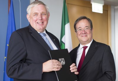 Ministerpräsident Armin Laschet ernennt Karl-Josef Laumann zum Minister für Arbeit, Gesundheit und Soziales