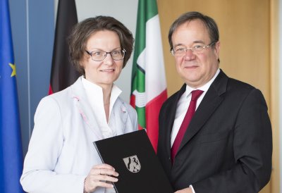 Ministerpräsident Armin Laschet ernennt Ina Scharrenbach zur Ministerin für Heimat, Kommunales, Bau und Gleichstellung