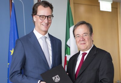 Ministerpräsident Armin Laschet ernennt Hendrik Wüst zum Minister für Verkehr