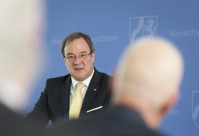 Ministerpräsident Laschet verleiht den Verdienstorden des Landes Nordrhein-Westfalen