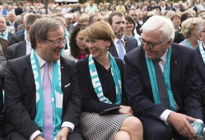 Ministerpräsident Armin Laschet mit Elke Büdenbender und Bundespräsident Frank-Walter Steinmeier