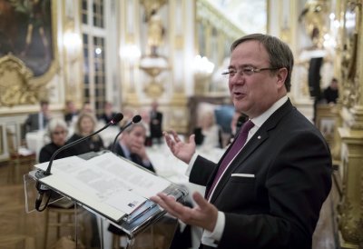 Wirtschaftsforum in Paris