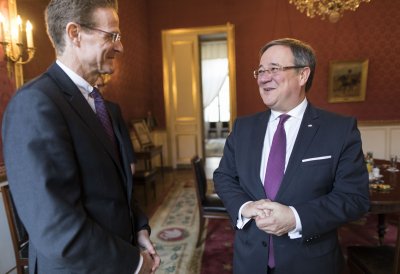 Wirtschaftsforum in Paris