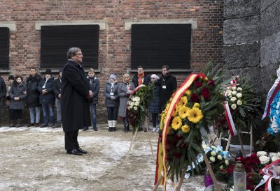 Ministerpräsident Armin Laschet gedenkt in Auschwitz den Opfern des Holocaust