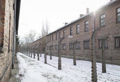 Ministerpräsident Armin Laschet gedenkt in Auschwitz den Opfern des Holocaust