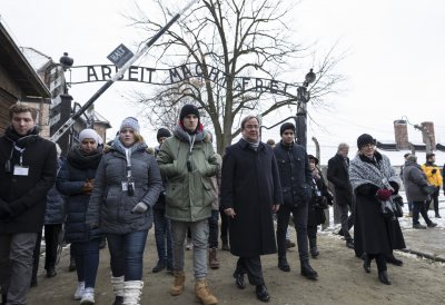 Ministerpräsident Armin Laschet gedenkt in Auschwitz der Opfer des Holocaust