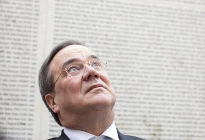 Ministerpräsident Laschet gedenkt der Opfer des Holocaust bei zentraler Feier in Paris