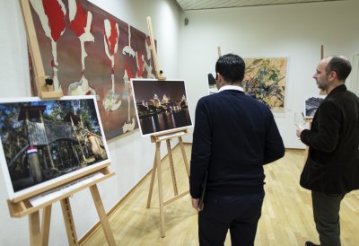 Sieger des Foto-Wettbewerbs zum Beneluxjahr ausgezeichnet: „Europa heute – Kinder statt Krieg“ gewinnt