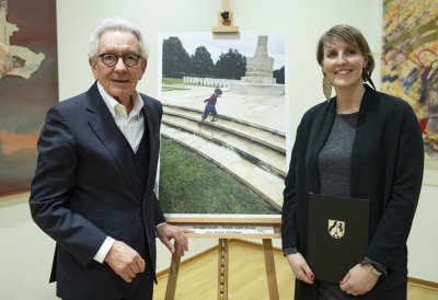 Sieger des Foto-Wettbewerbs zum Beneluxjahr ausgezeichnet: „Europa heute – Kinder statt Krieg“ gewinnt