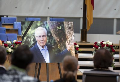 Staatsakt für Wolfgang Clement