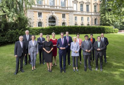 Gruppenfoto des Kabinetts