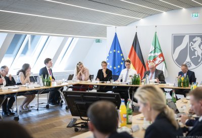 Ausbildungskonsens Nordrhein-Westfalen: Partner machen auf vielfältige Chancen und Möglichkeiten am Ausbildungsmarkt aufmerksam