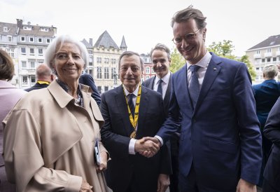 MP Wüst und Christine Lagarde begrüßen Mario Draghi