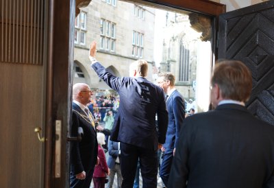 Gemeinsamer Besuch von König Willem-Alexander und Ministerpräsident Hendrik Wüst im Haus der Niederlande in Münster