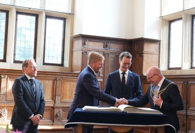 Gemeinsamer Besuch von König Willem-Alexander und Ministerpräsident Hendrik Wüst im Haus der Niederlande in Münster