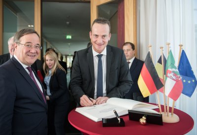 Ministerpräsident Armin Laschet empfängt die Regierungschefs der Wallonie und der Deutschsprachigen Gemeinschaft Belgiens