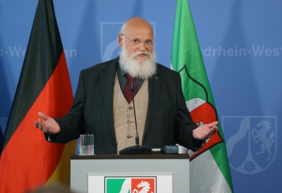 Hochschulen in Nordrhein-Westfalen halten am digitalen Sommersemester fest