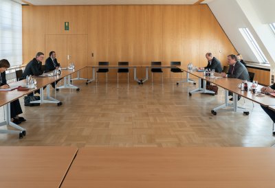 Landesregierung berät mit Religionsgemeinschaften über Vorschläge und Konzepte für Gottesdienste in Corona-Zeiten 