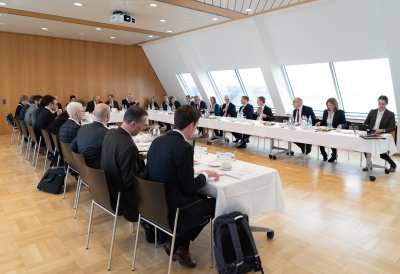 Drittes Spitzengespräch zur Zukunft der beruflichen Ausbildung in der Staatskanzlei