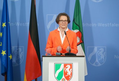 1,5 Millionen Euro zusätzlich zum Schutz gewaltbetroffener Mädchen und Frauen