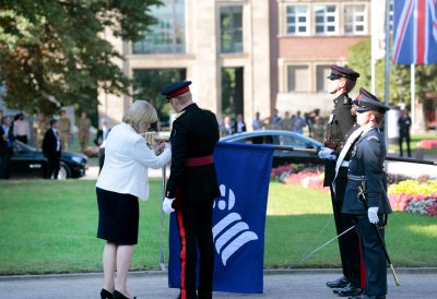 Verleihung des Fahnenbandes des Landes Nordrhein-Westfalen an die 20th Armoured Infantry Brigade