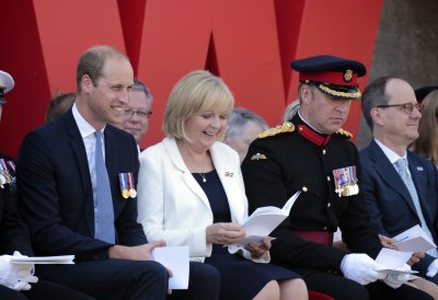 Verleihung des Fahnenbandes des Landes Nordrhein-Westfalen an die 20th Armoured Infantry Brigade